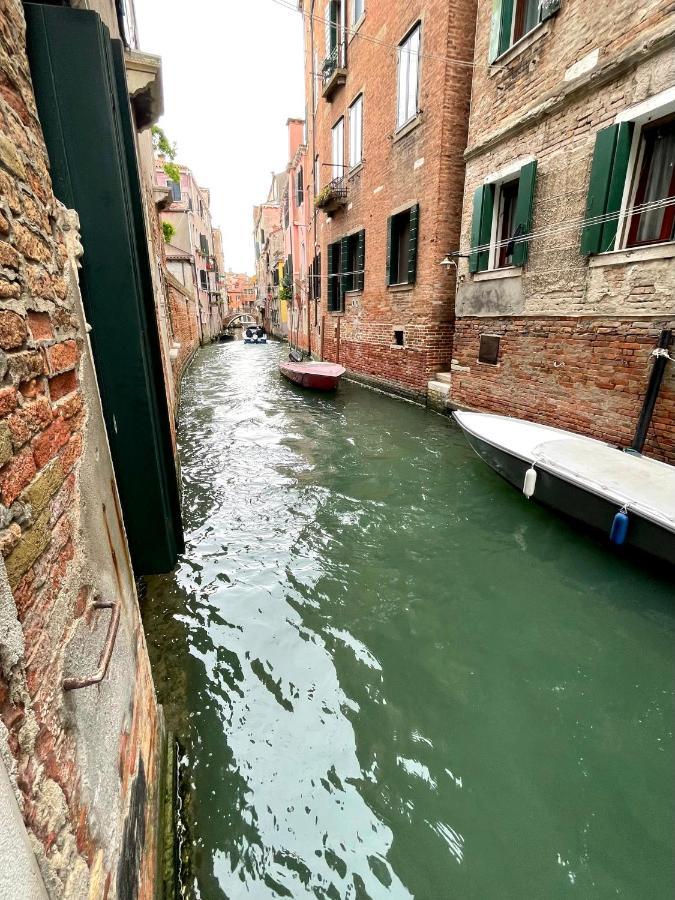 Ca' Dell'Ombra Felice - Canal View Venice Luaran gambar